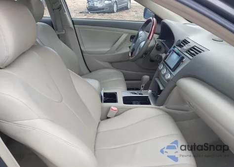 2011 Toyota Camry Le z USA, uszkodzony, nr VIN 4T1BF3EK5BU123271